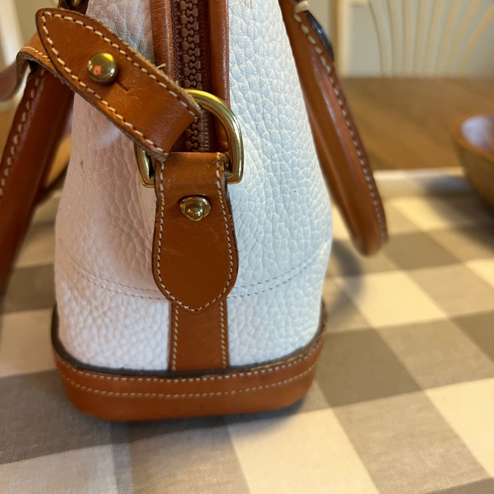 Dooney & Bourke White & British Tan Vintage Purse, Handbag, Excellent! - Picture 12 of 14